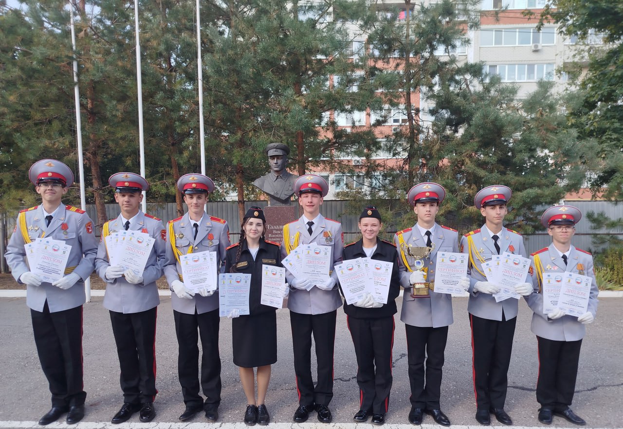 «Соколы» из Саратова завоевали бронзу всероссийского патриотического форума в Новороссийске